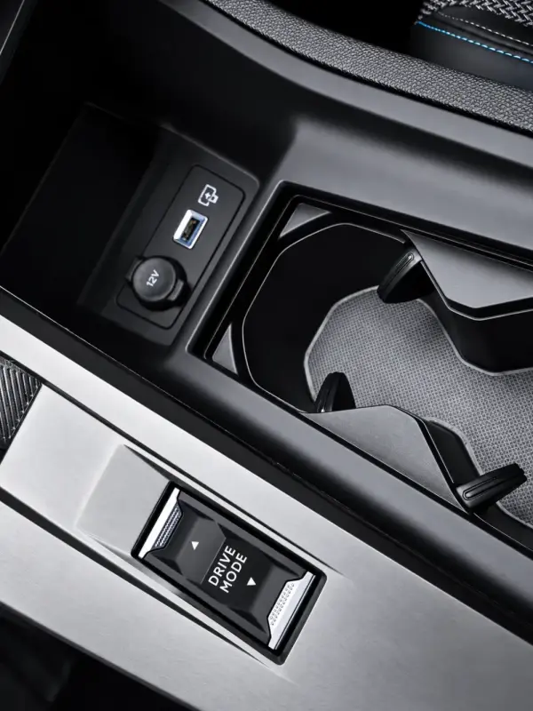 Peugeot 308 1.2 Hybrid Allure e-DCS6 10