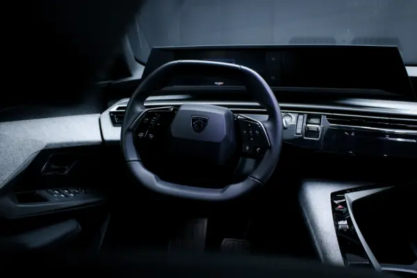 Peugeot 5008 1.2 Hybrid Allure Pack e-DCS6 14