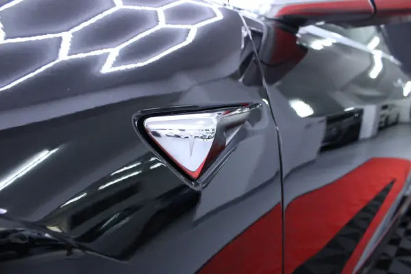 Tesla Model 3 Long-Range Dual Motor AWD 8