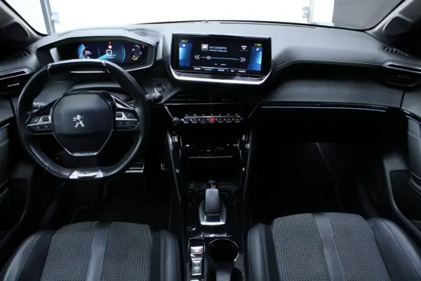 Peugeot e-208 50 kWh GT Line 11