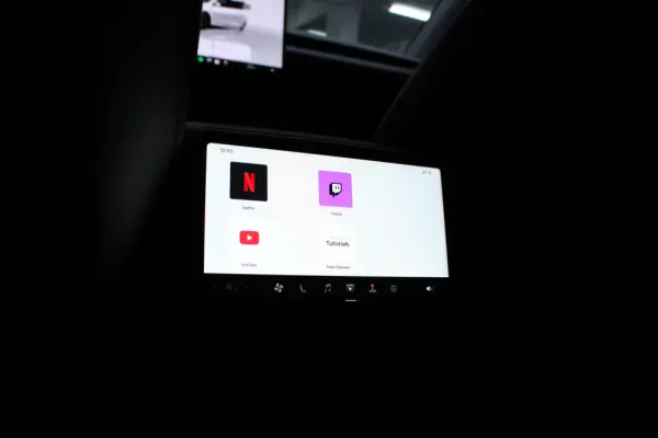 Tesla Model Y Standard 26
