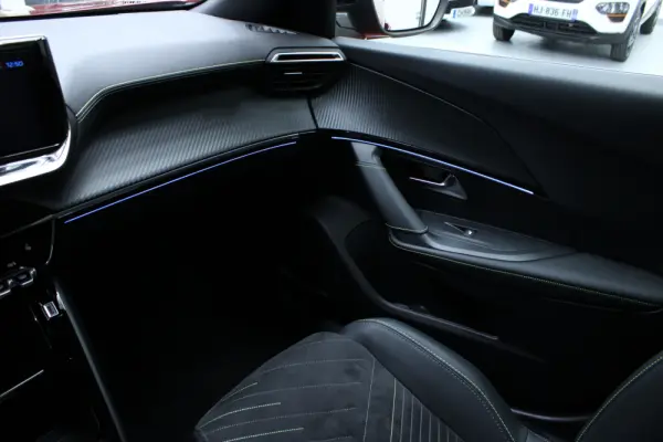 Peugeot e-2008 54 kWh GT 18