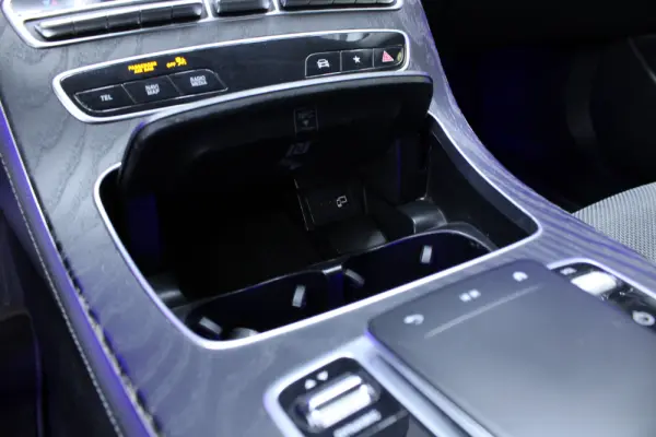 Mercedes-Benz E 300 de AMG Line 4Matic 25