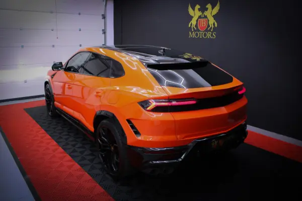 Lamborghini Urus 4.0 V8 SE 2