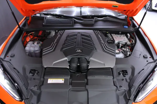 Lamborghini Urus 4.0 V8 SE 13