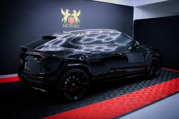 Lamborghini Urus 4.0 V8 2