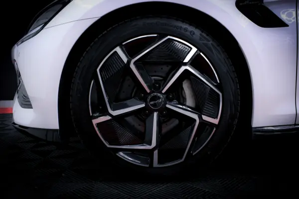 BYD Seal 82.5 kWh Design 12