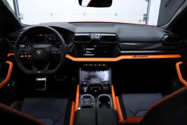 Lamborghini Urus 4.0 V8 SE 22