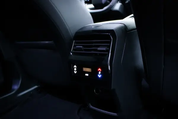 Peugeot 5008 1.2 Hybrid Allure Pack e-DCS6 19