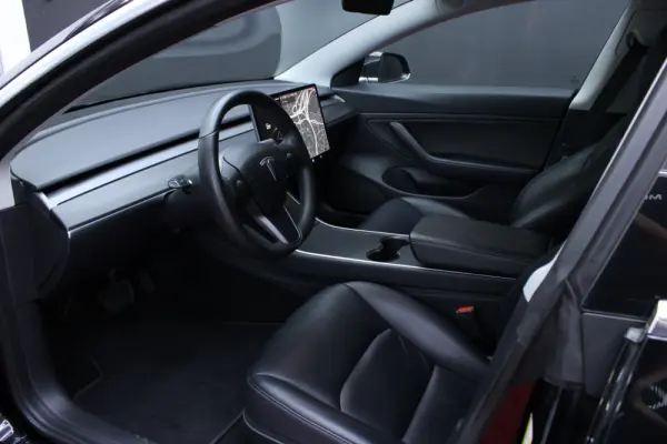 Tesla Model 3 Long-Range Dual Motor AWD 13