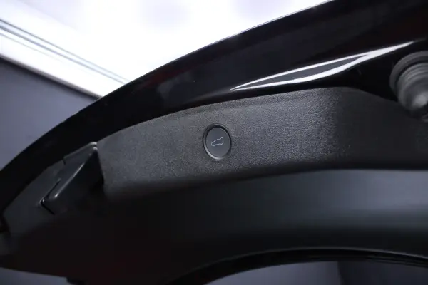 Tesla Model 3 Standard Range Plus RWD 7