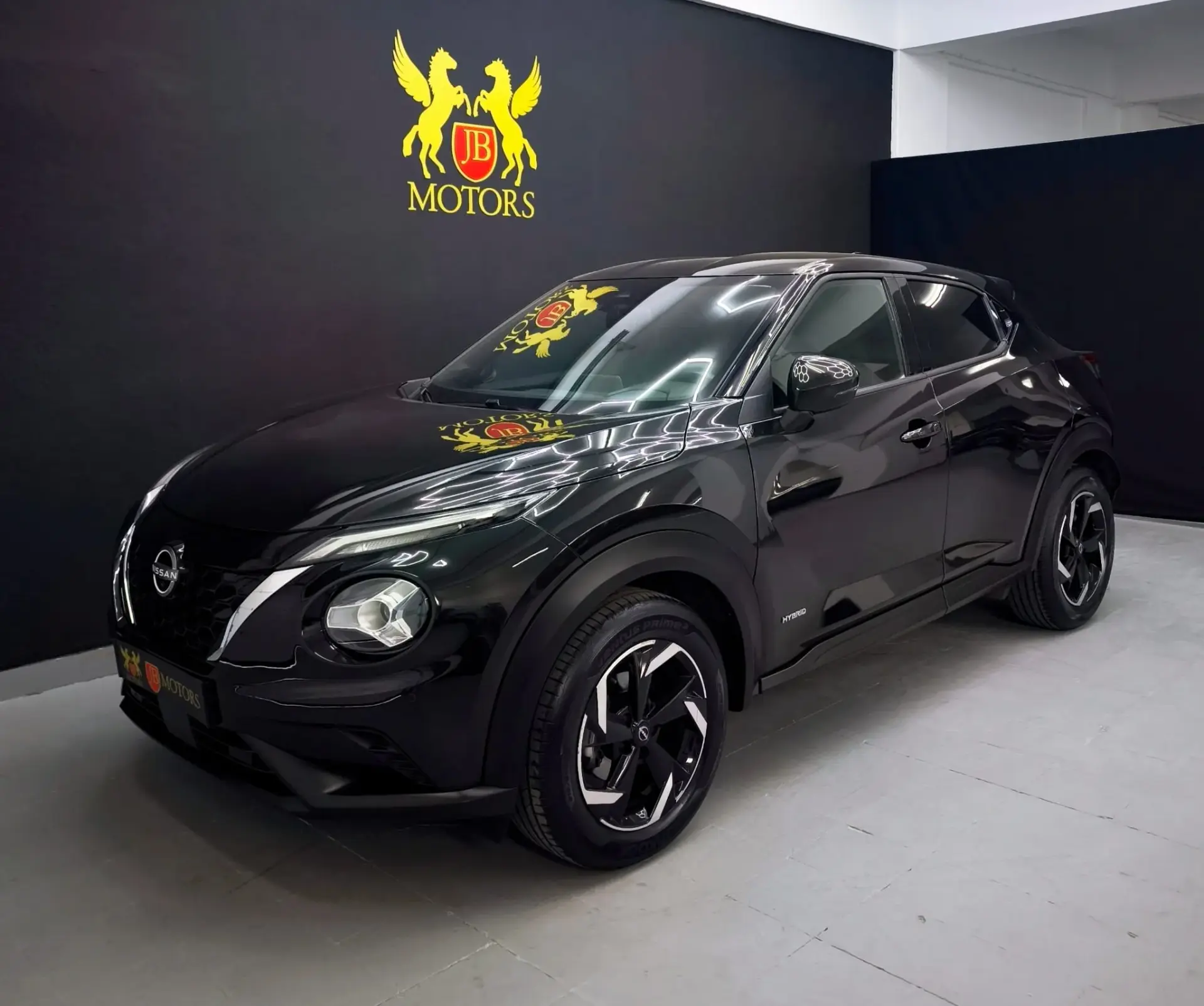 Nissan Juke Crossover Hybrid 143 Business+ 2