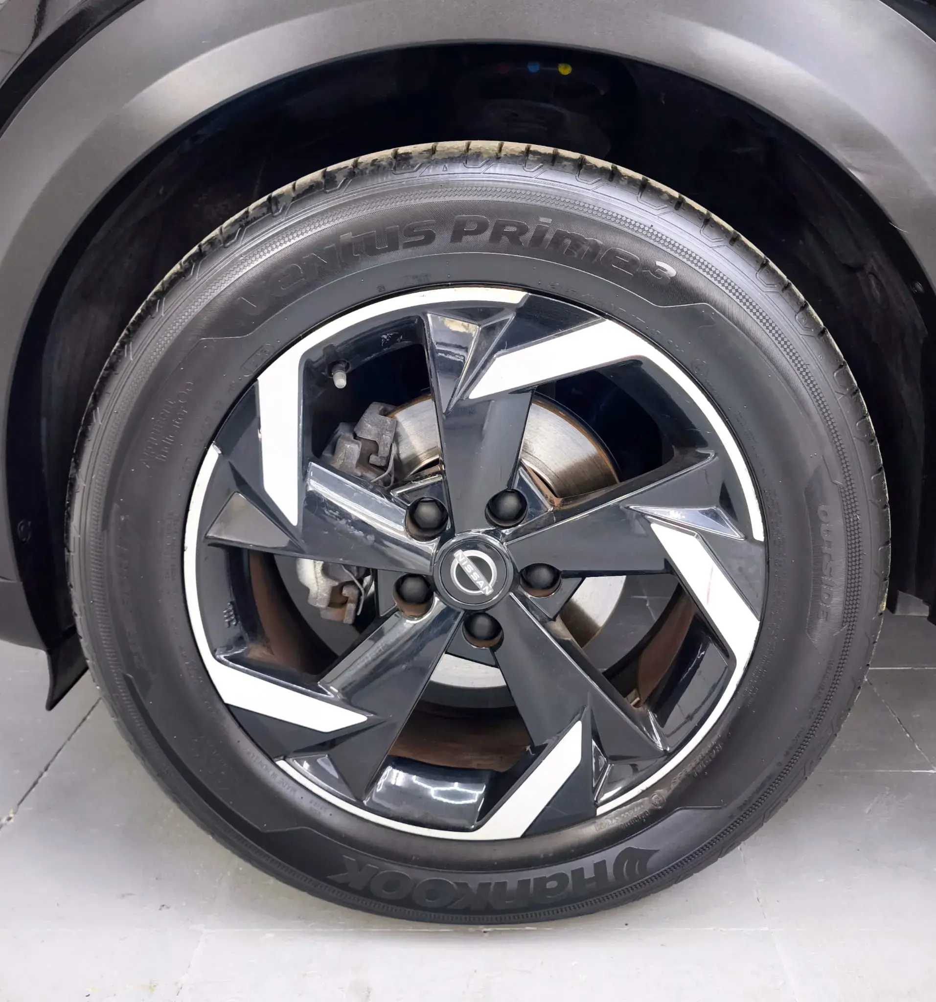 Nissan Juke Crossover Hybrid 143 Business+ 8