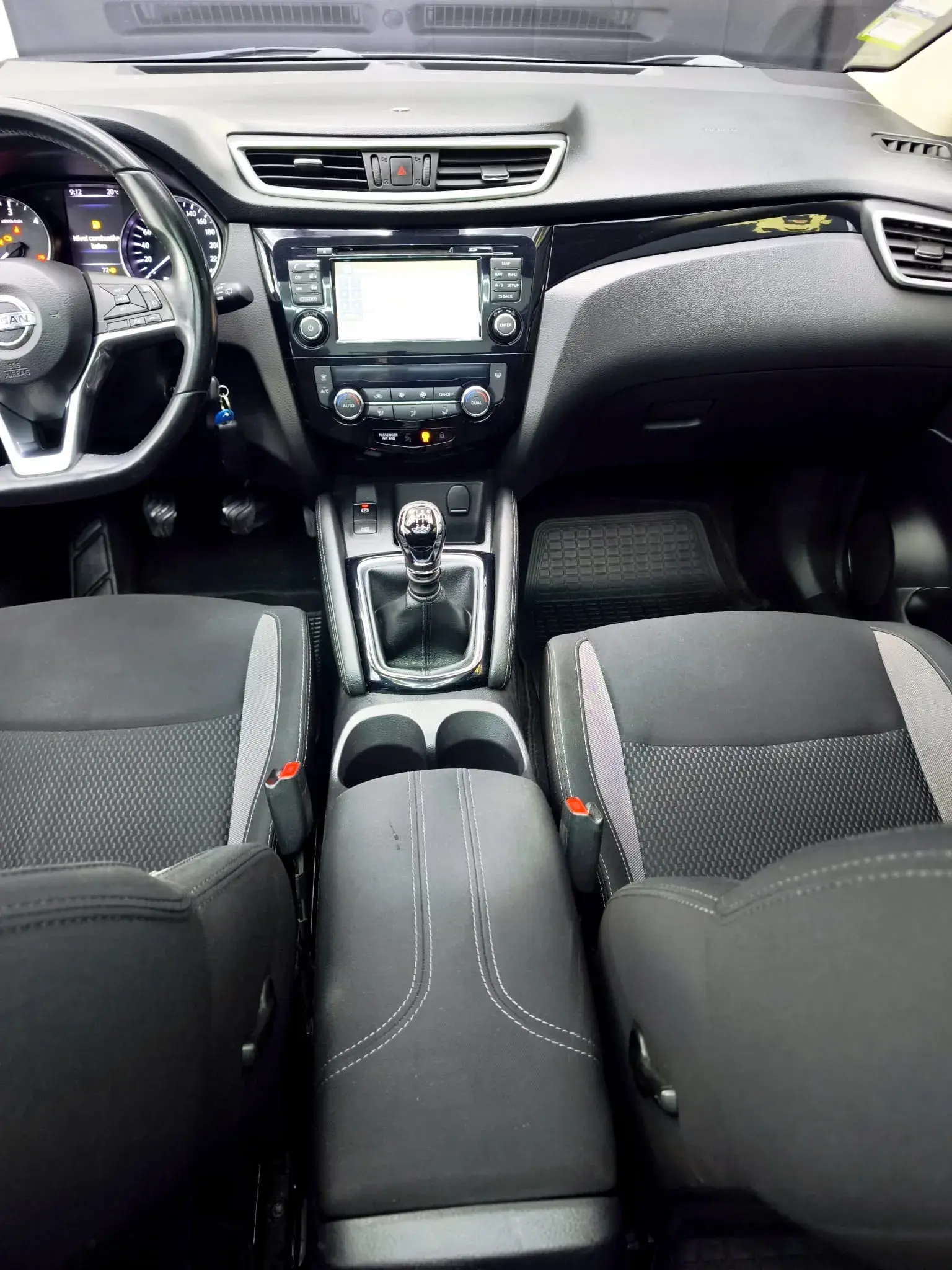 Nissan Qashqai 1.5 dCi Acenta Nissan Connect 15