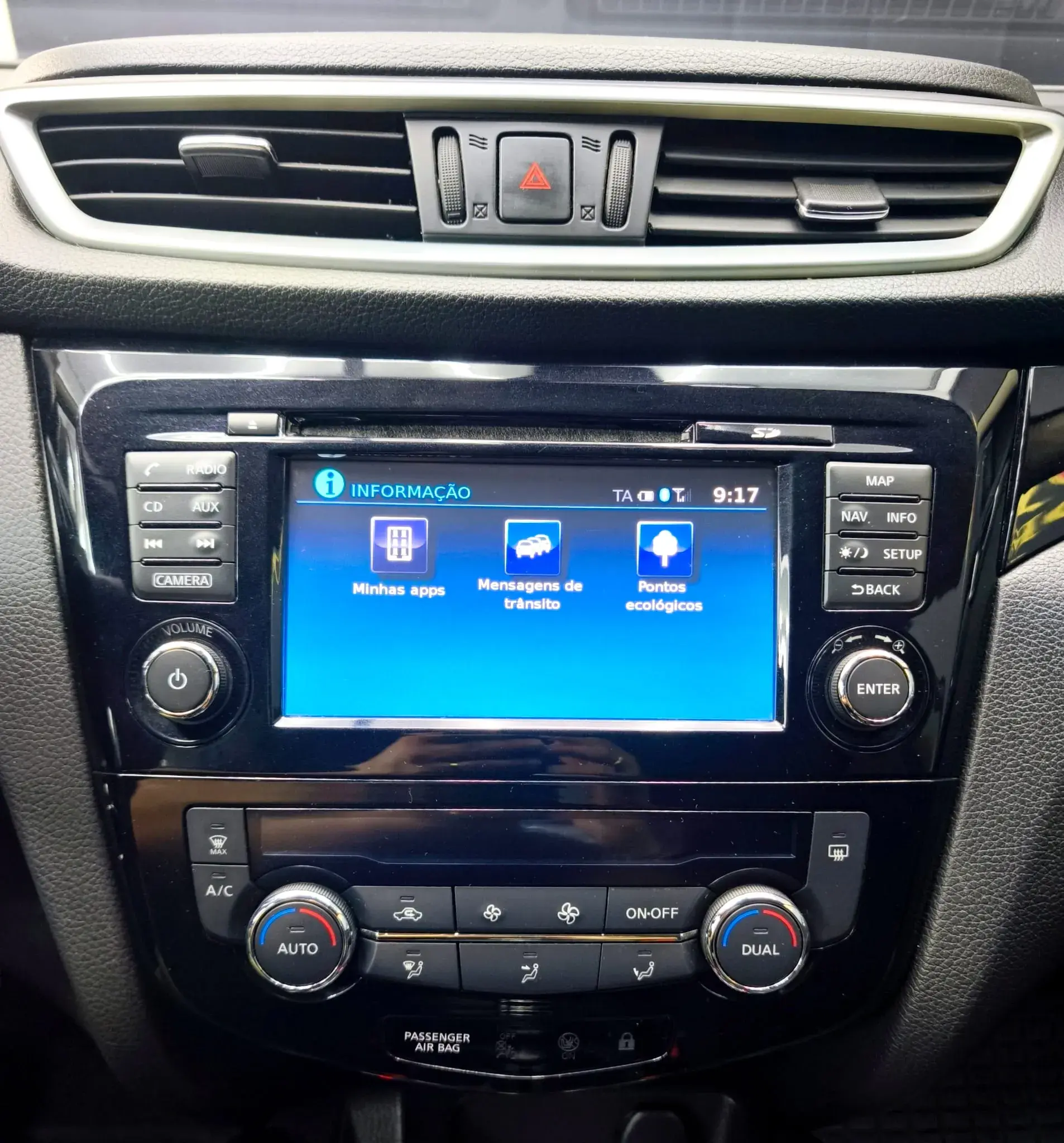 Nissan Qashqai 1.5 dCi Acenta Nissan Connect 21