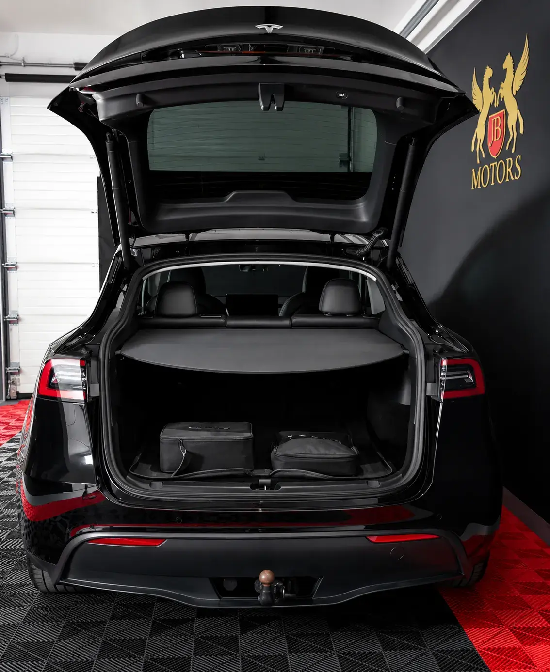 Tesla Model Y Standard 5