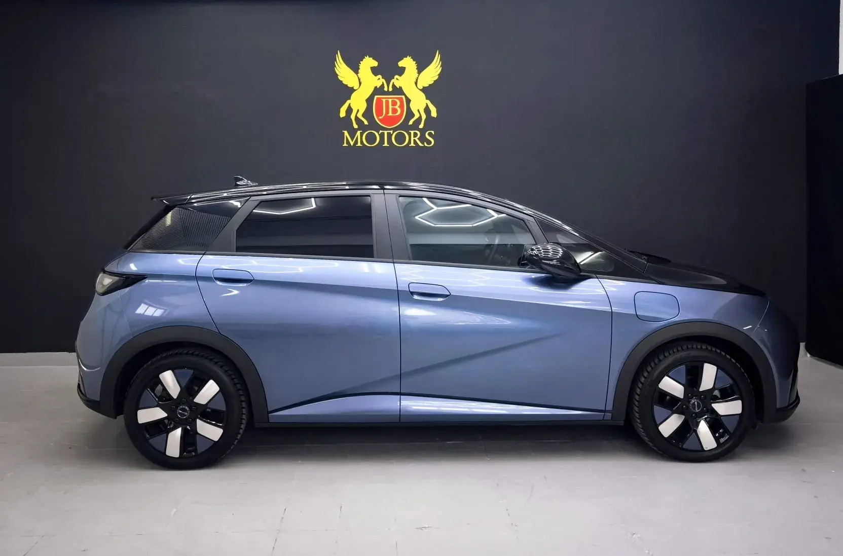 BYD Dolphin 60.4 kWh Design 3