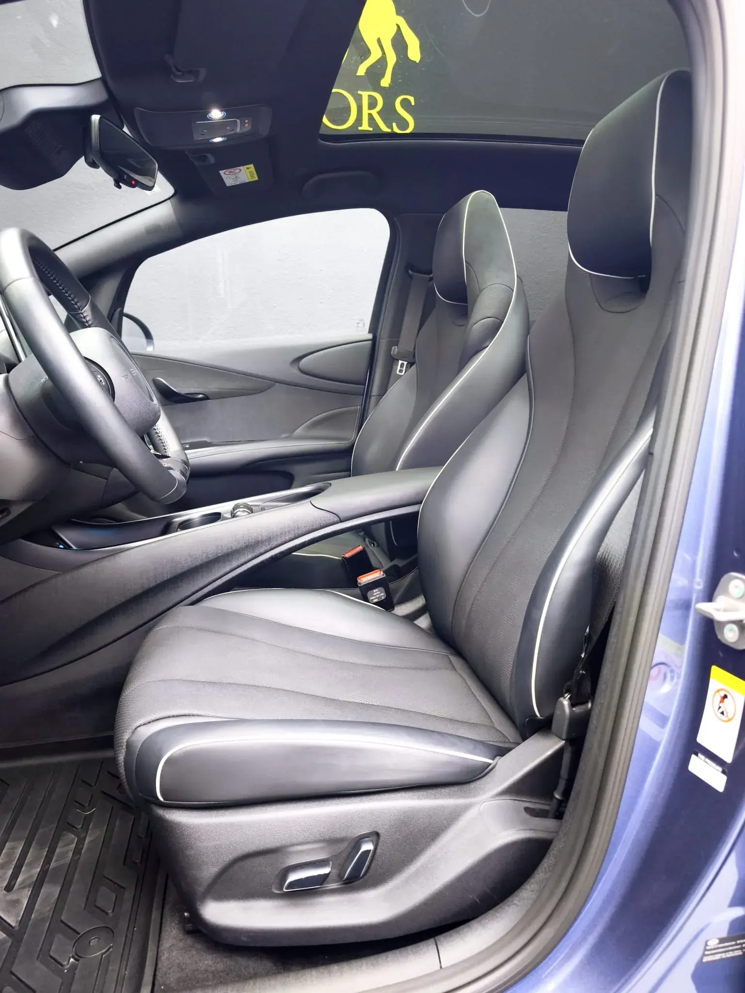 BYD Dolphin 60.4 kWh Design 14
