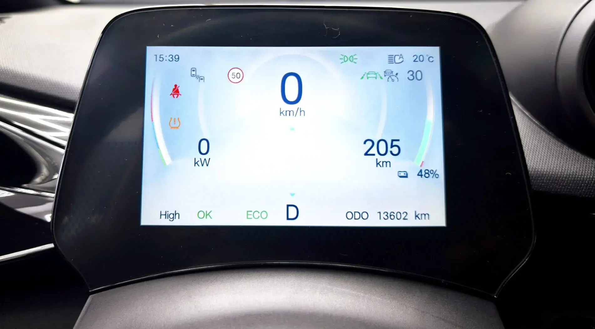 BYD Dolphin 60.4 kWh Design 18