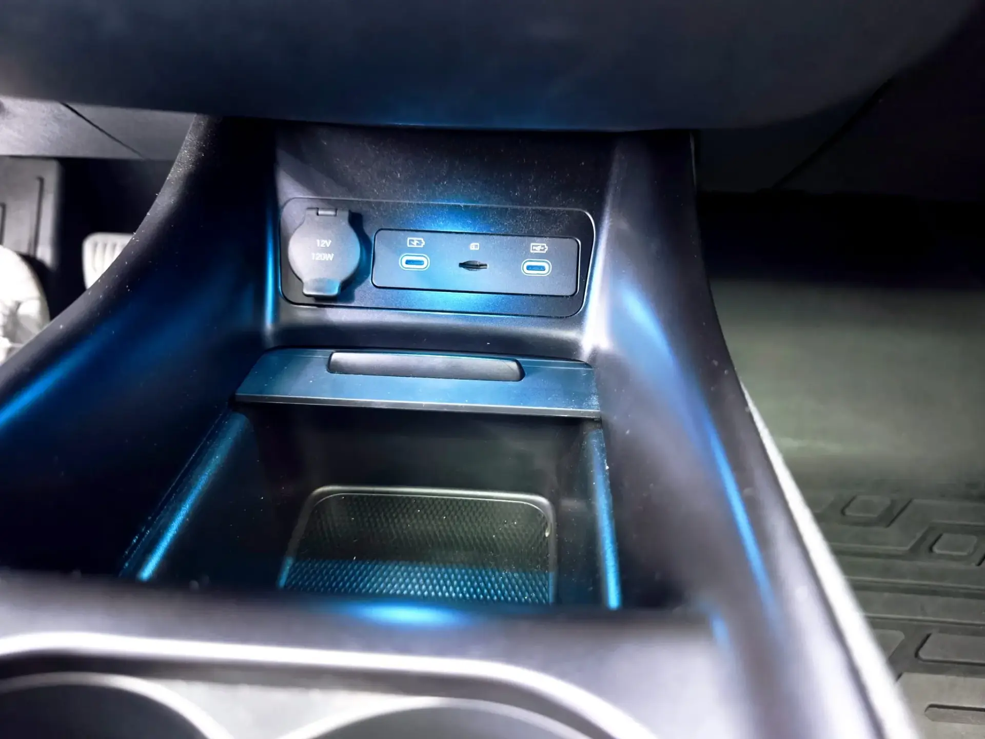 BYD Dolphin 60.4 kWh Design 21