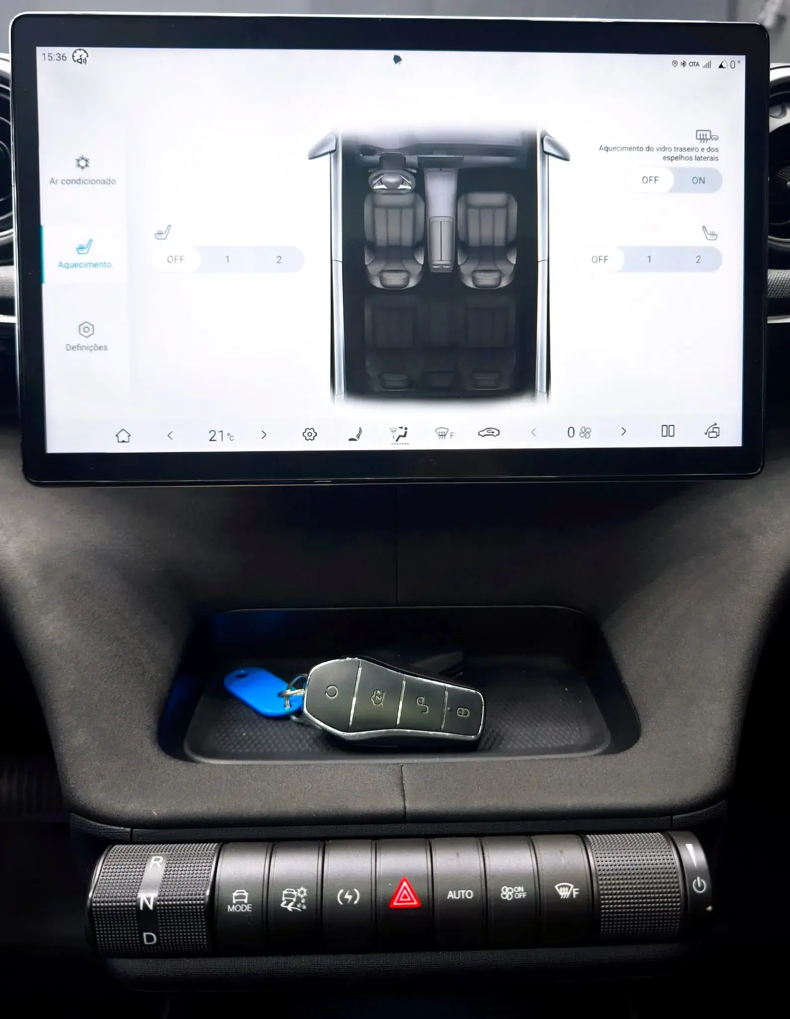 BYD Dolphin 60.4 kWh Design 28