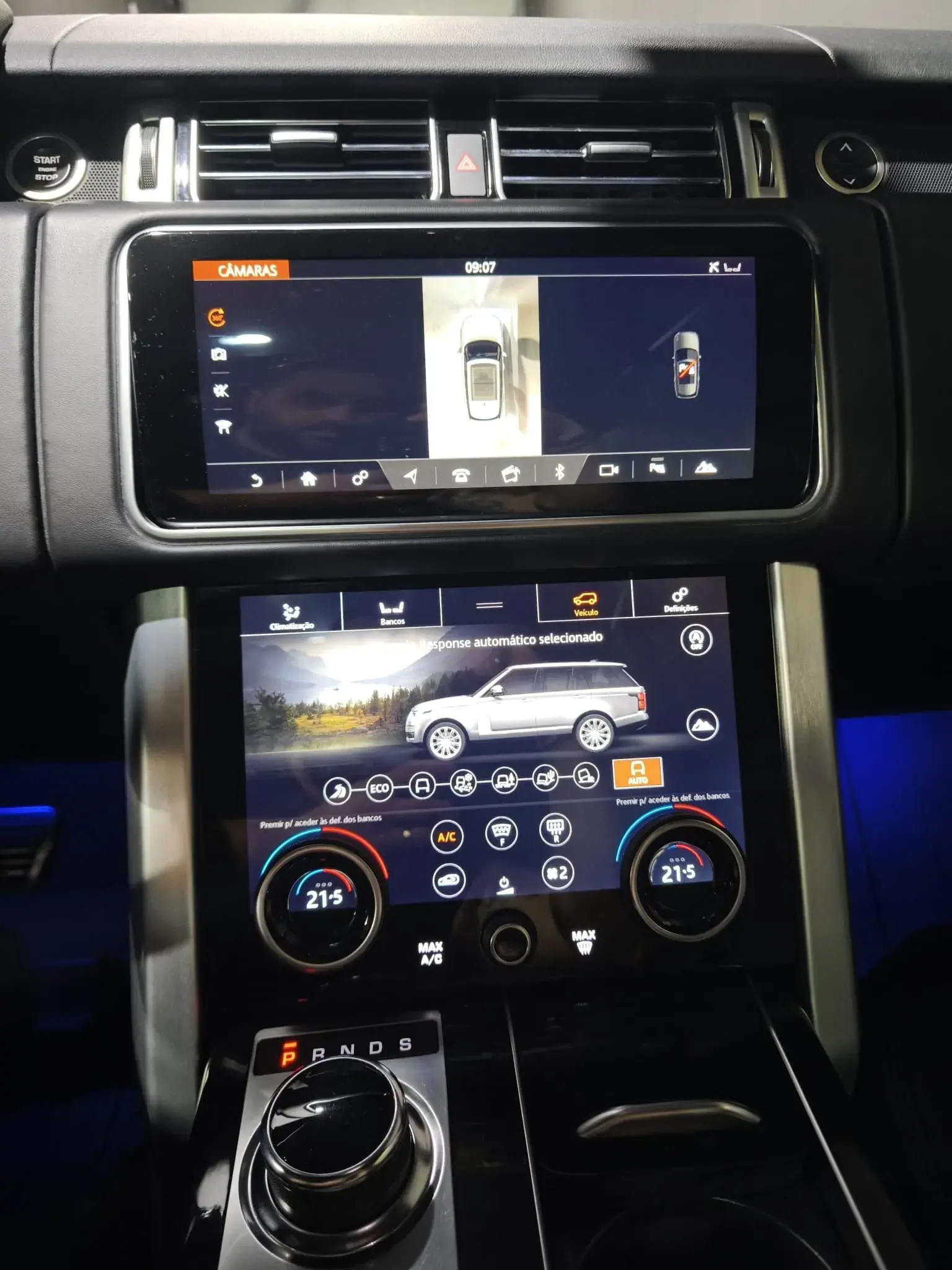 Land Rover Range Rover P400e Plug-in Vogue 19