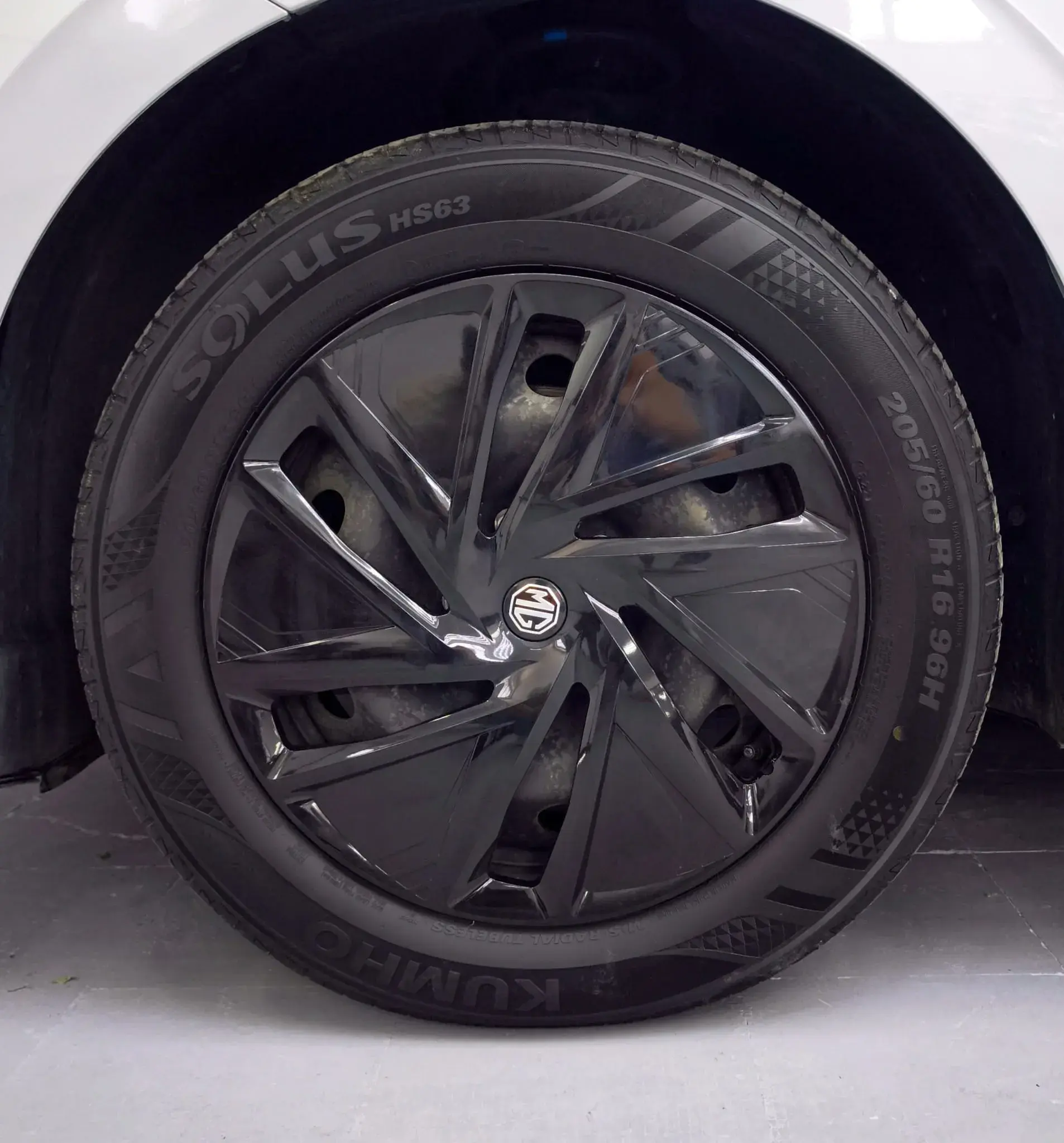 MG MG4 51 kWh Standard 9