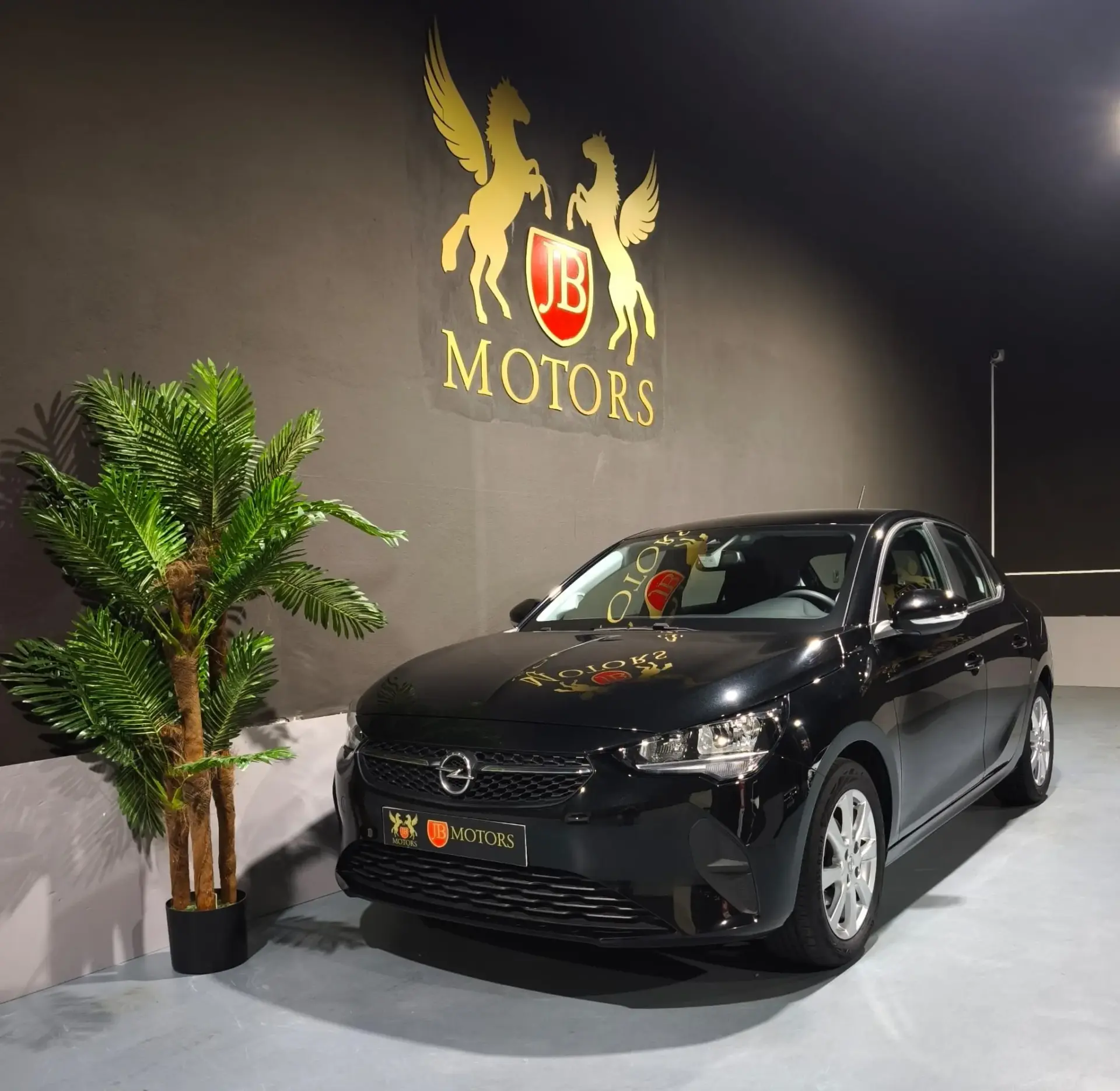 Opel Corsa 1.2 Business 2