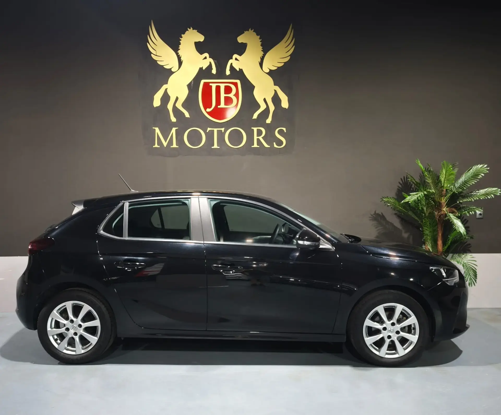 Opel Corsa 1.2 Business 4