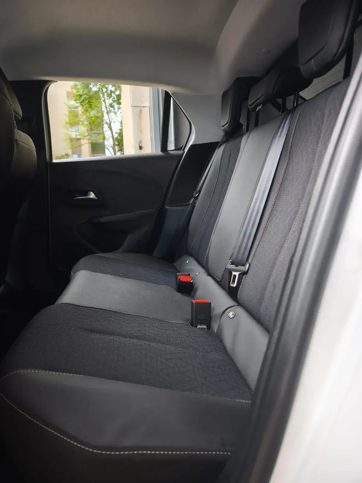 Opel Corsa-e e-Business 9