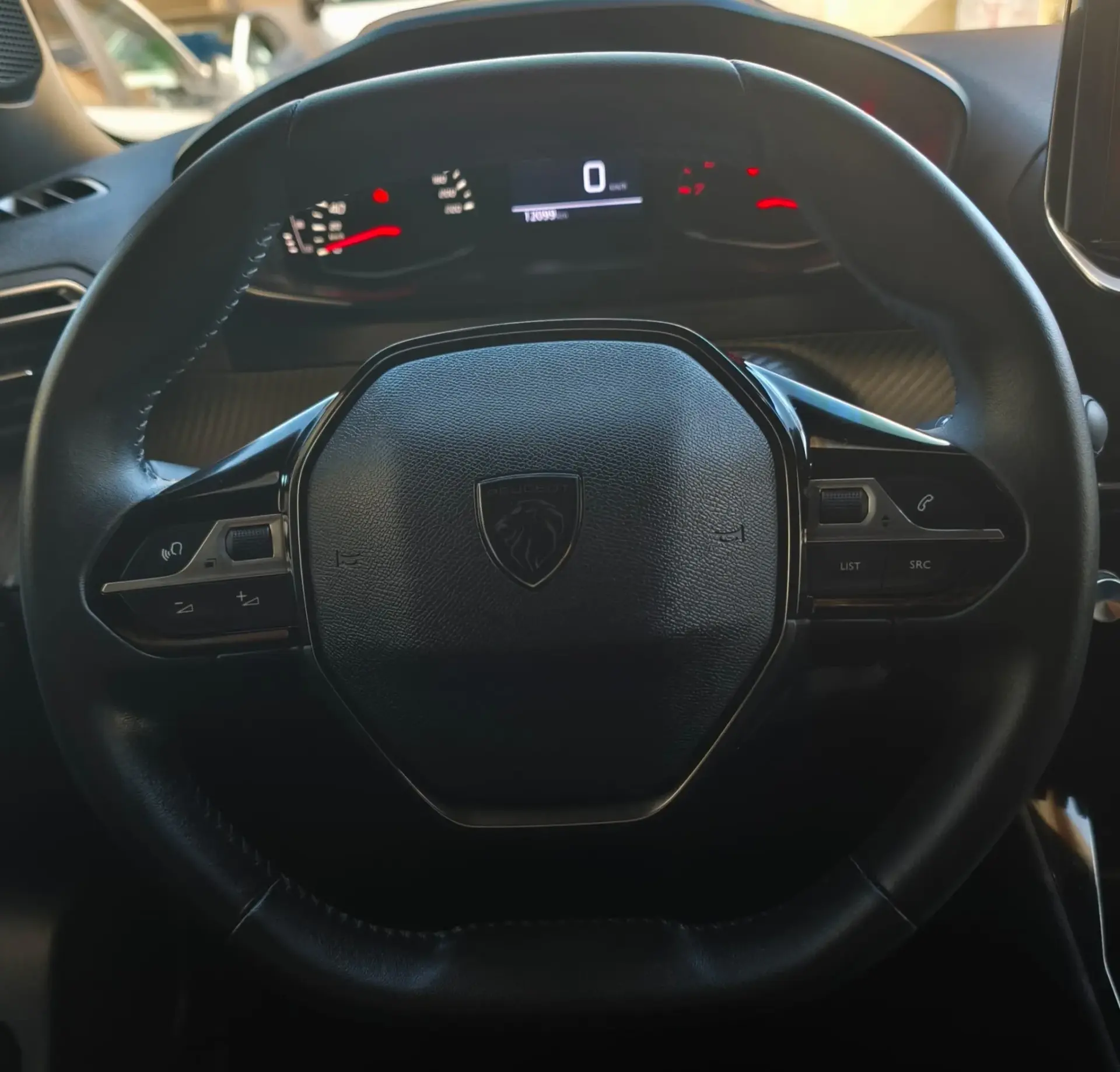 Peugeot 2008 1.2 PureTech Active 5
