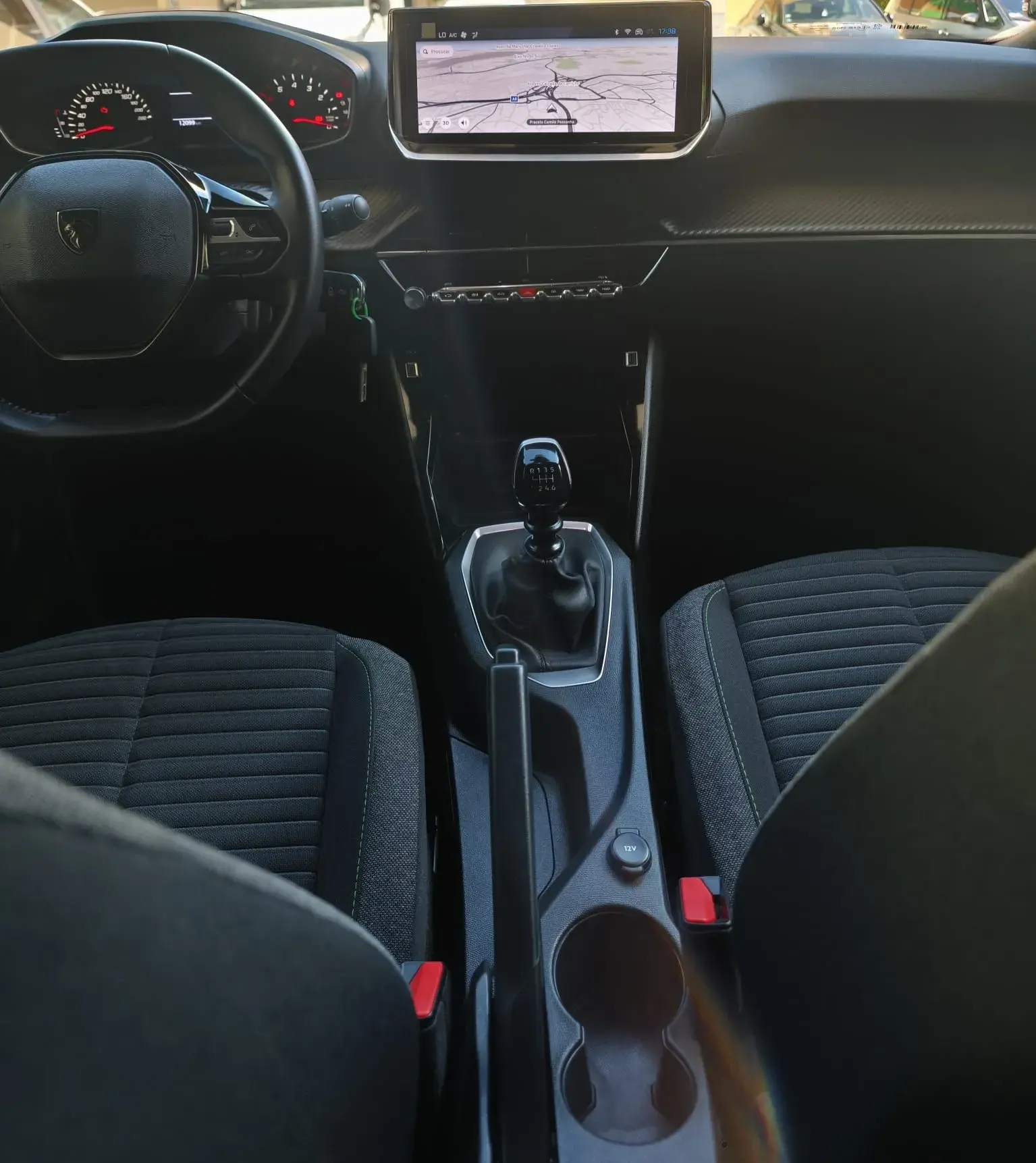 Peugeot 2008 1.2 PureTech Active 6
