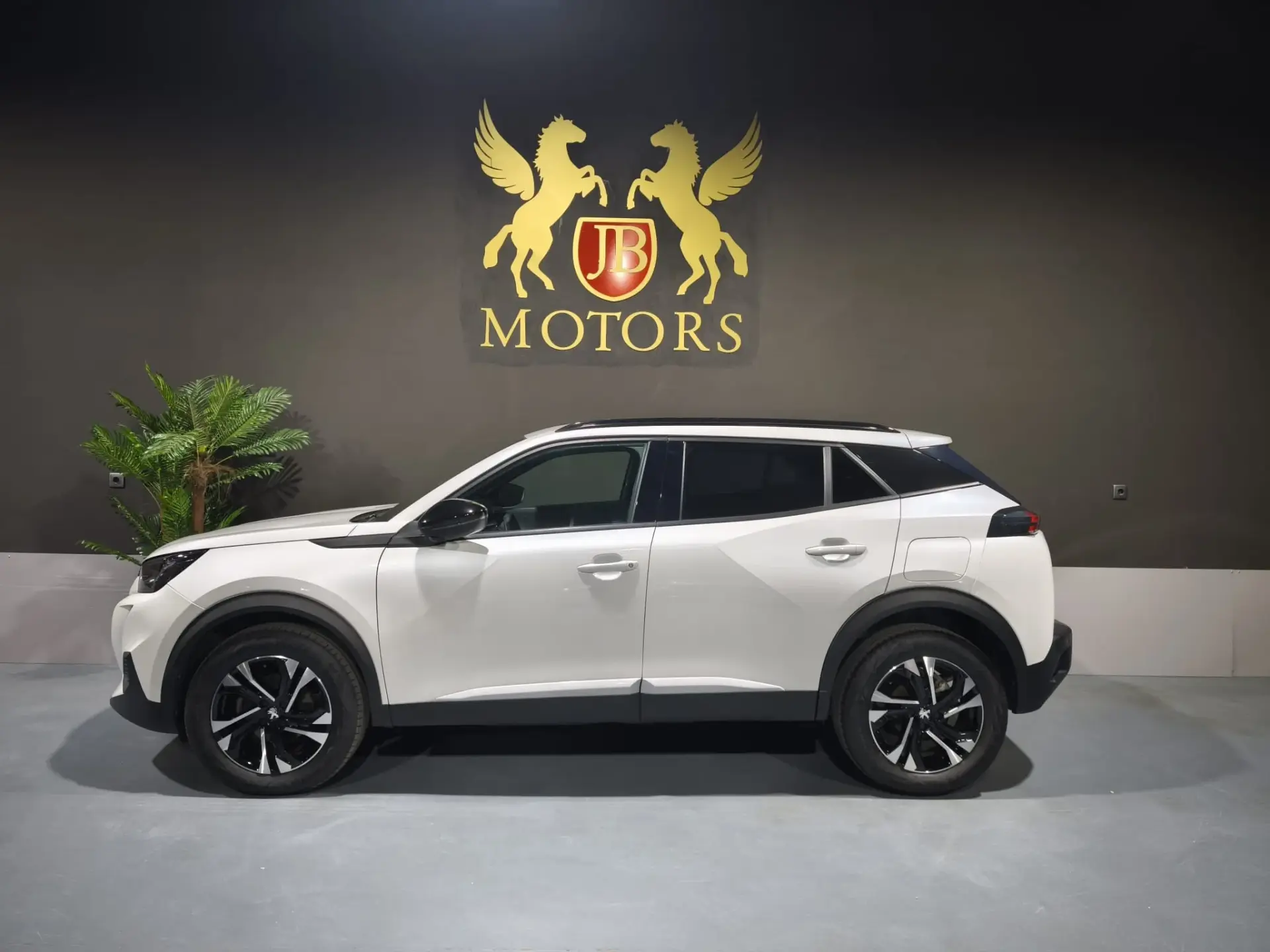 Peugeot 2008 1.2 PureTech Allure Pack 1