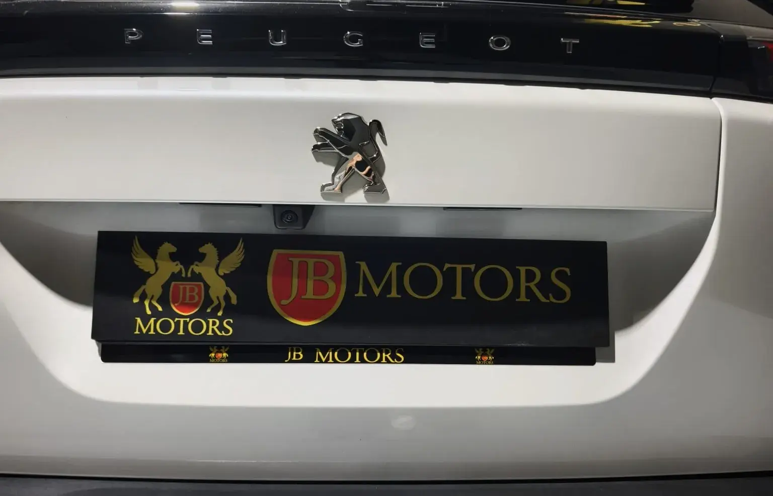 Peugeot 2008 1.2 PureTech Allure Pack 6