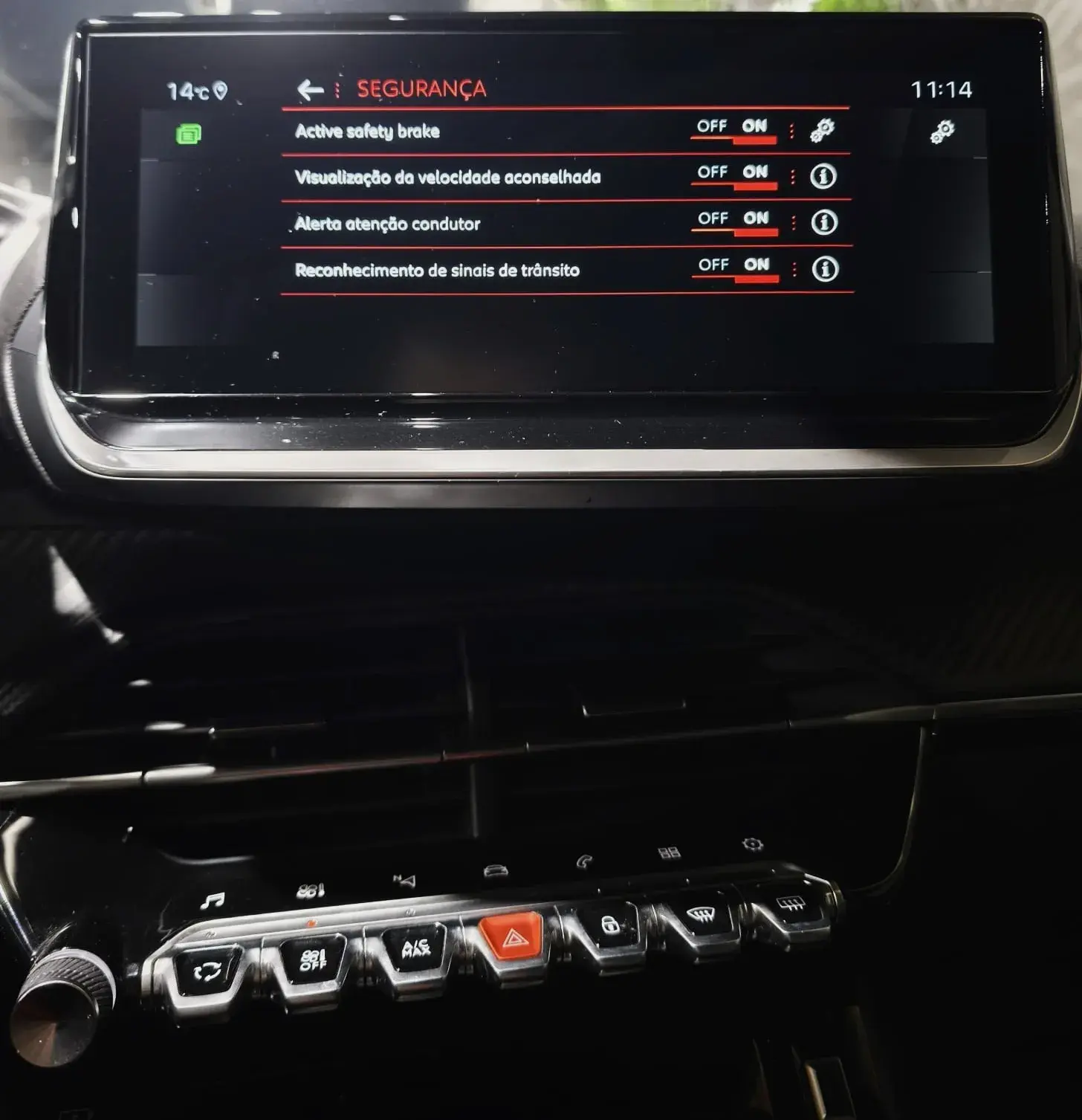 Peugeot 2008 1.2 PureTech Allure Pack 23