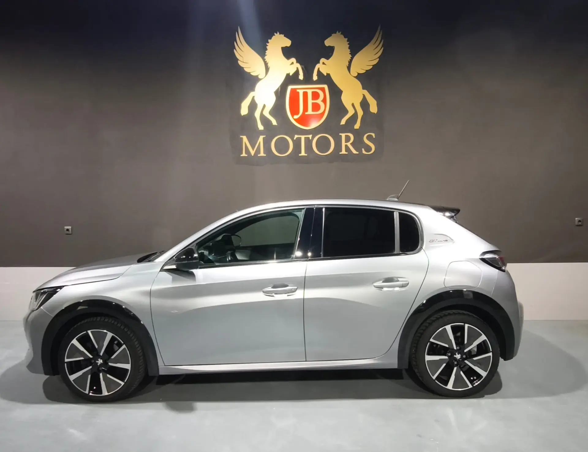 Peugeot 208 1.5 BlueHDi GT Line 1