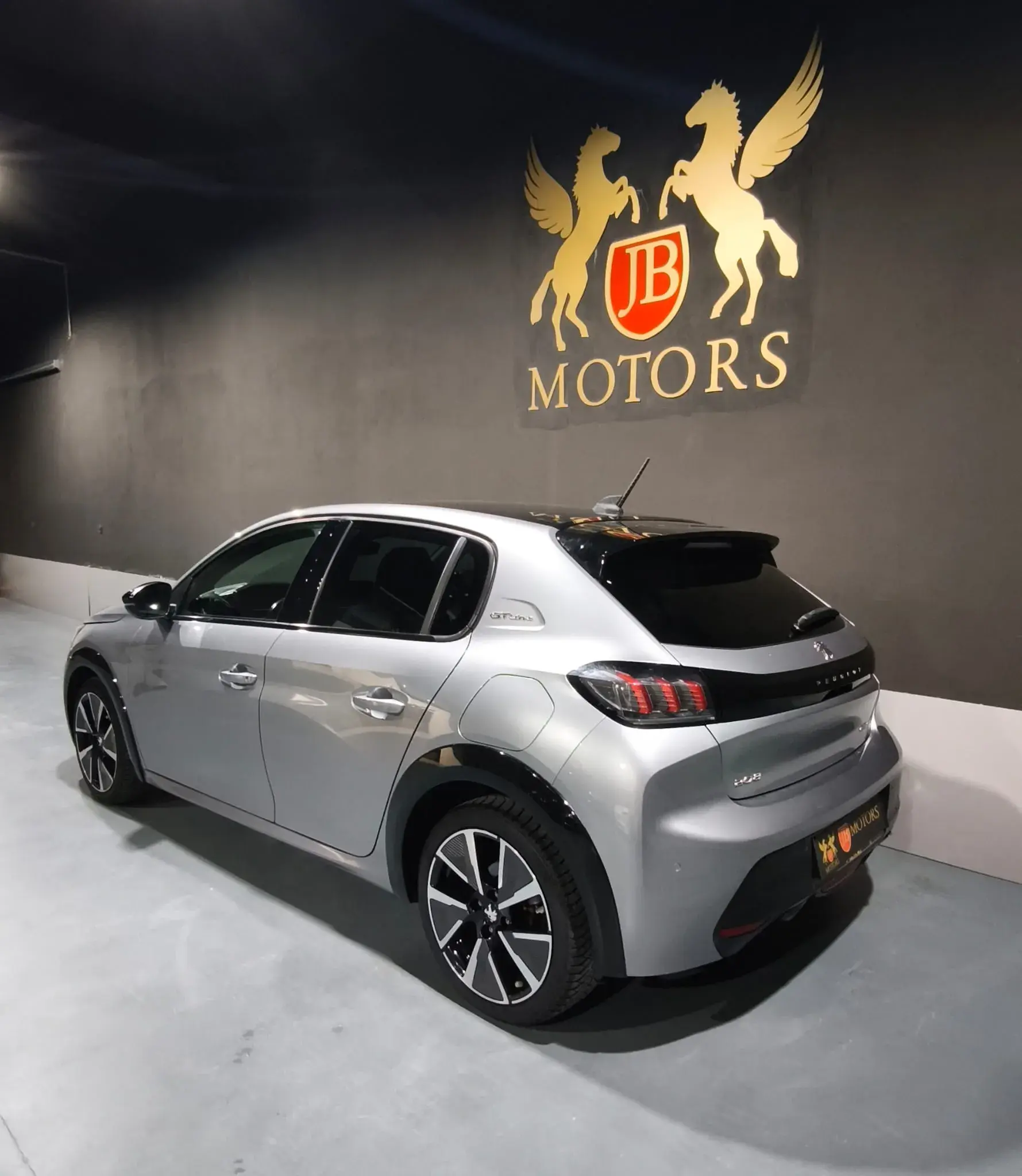 Peugeot 208 1.5 BlueHDi GT Line 3
