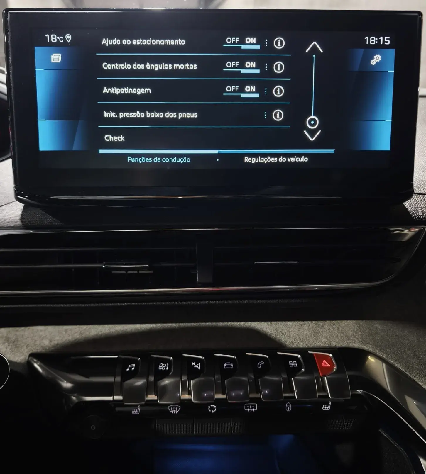Peugeot 3008 1.5 BlueHDi GT Pack EAT8 28