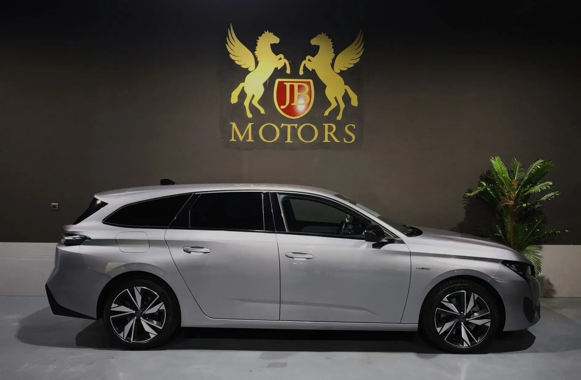Peugeot 308 SW 1.6 Hybrid Active e-EAT8 4