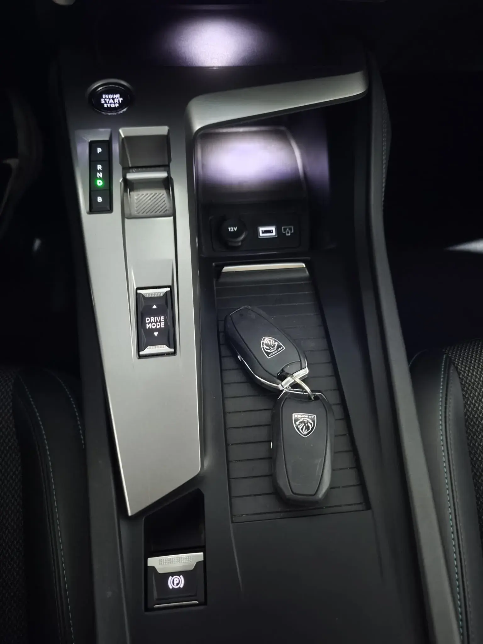 Peugeot 308 SW 1.6 Hybrid Active e-EAT8 18