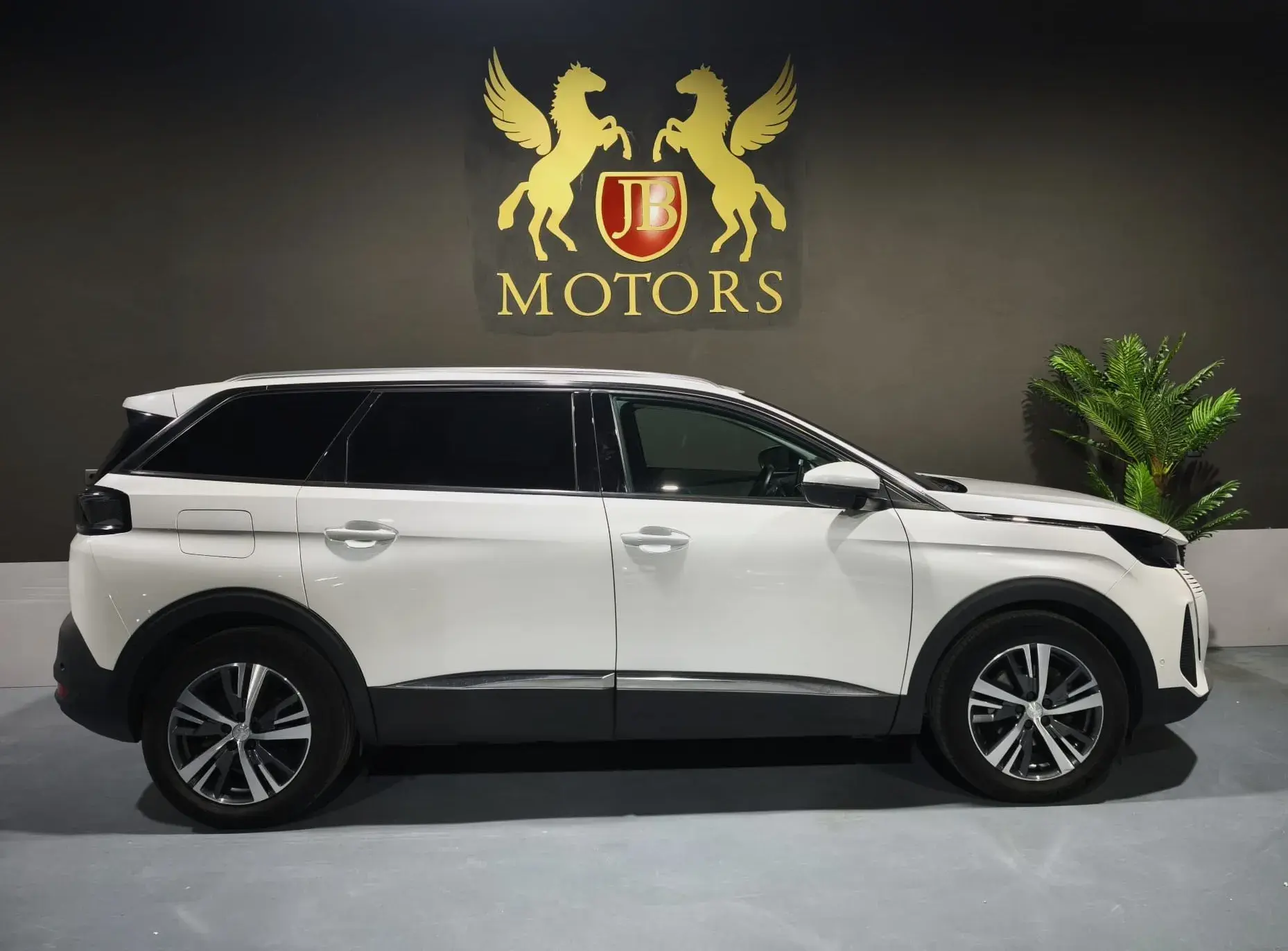 Peugeot 5008 1.5 BlueHDi Allure Pack EAT8 4