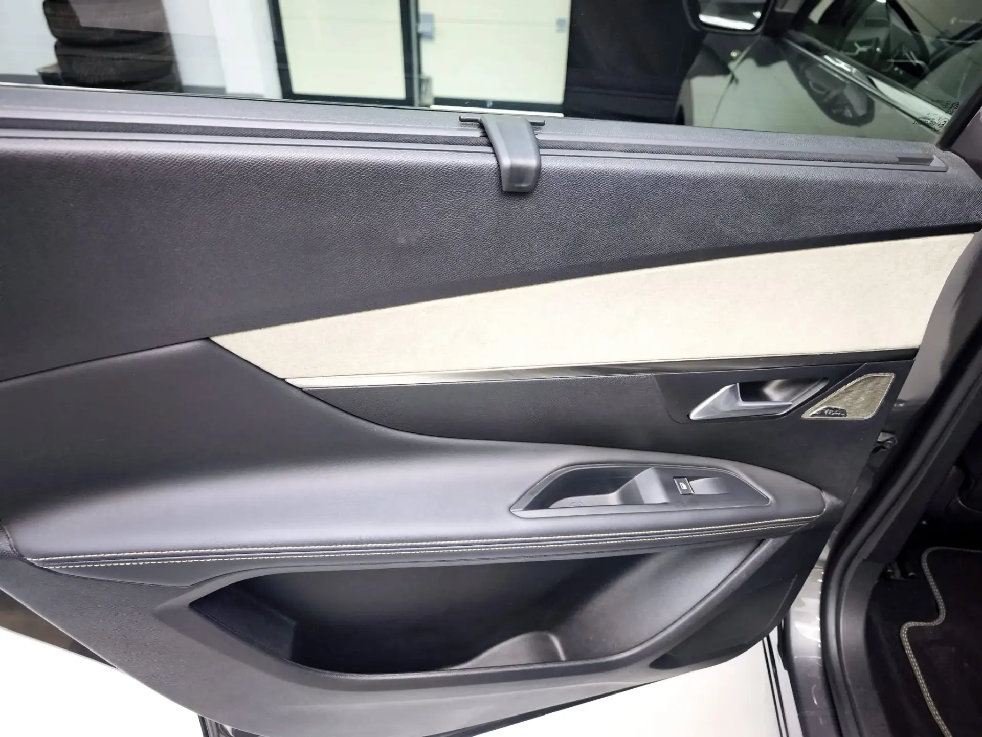 Peugeot 5008 1.5 BlueHDi GT Pack EAT8 12