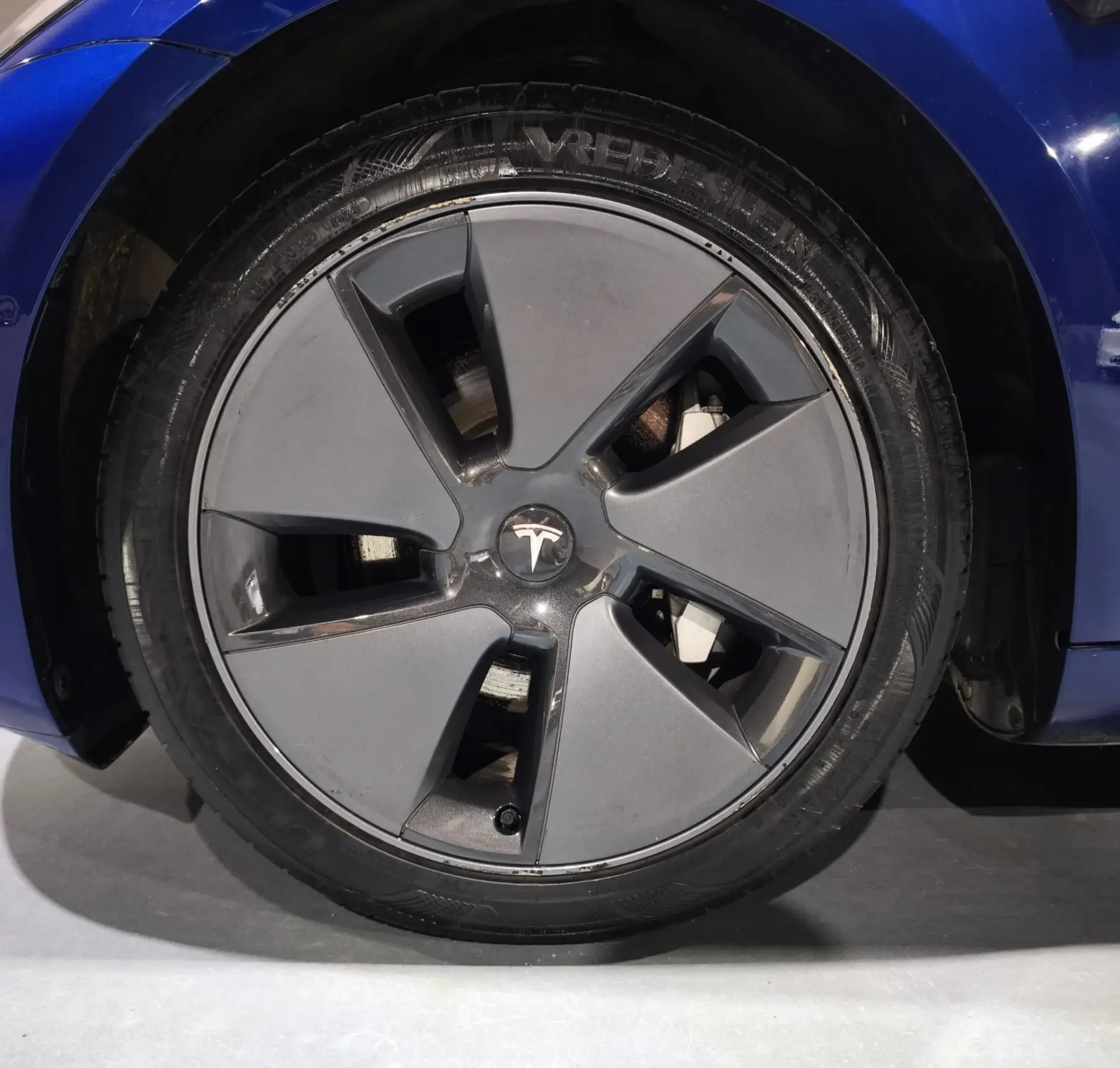 Tesla Model 3 Standrad RWD Plus 9