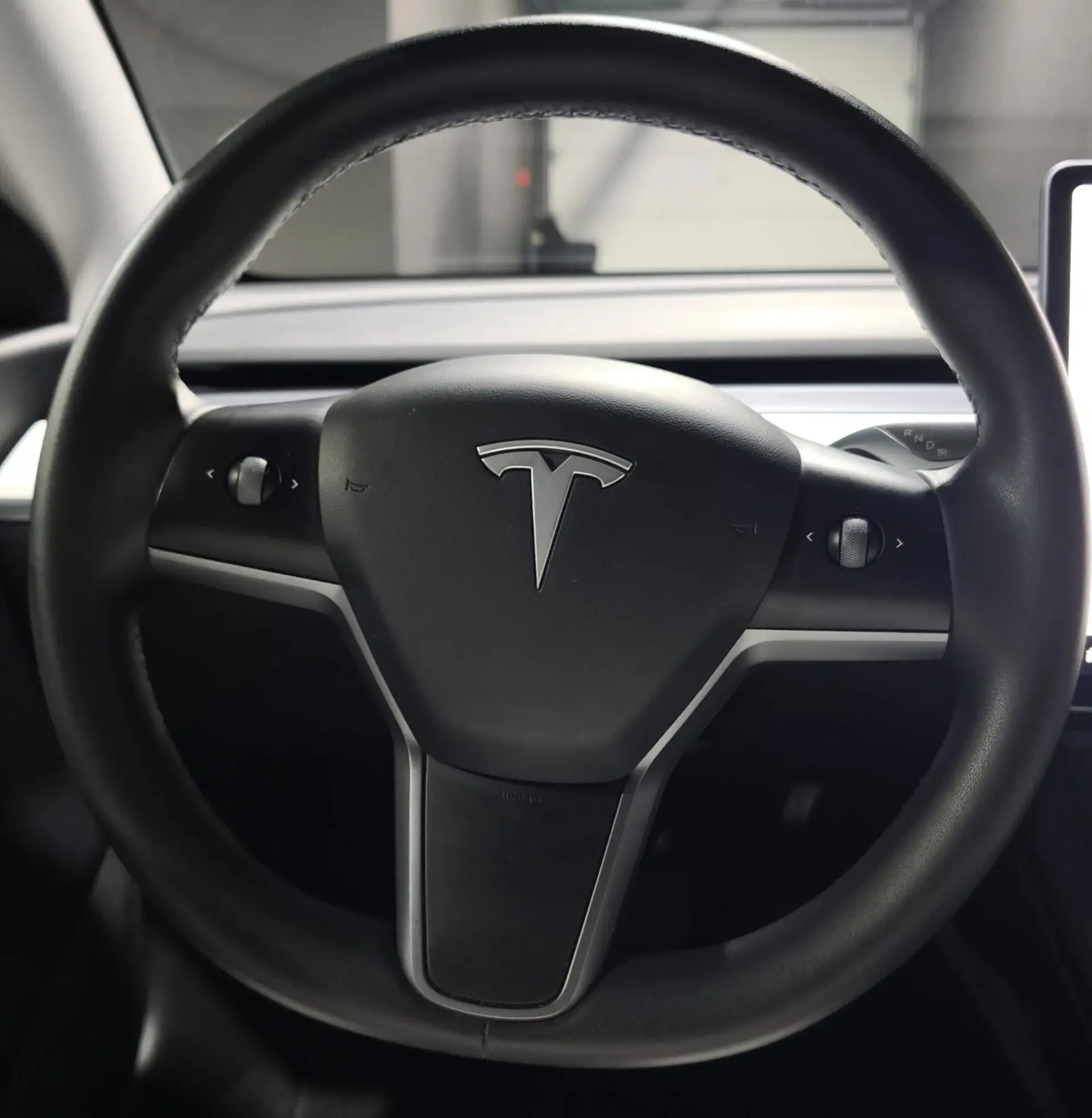 Tesla Model 3 Standrad RWD Plus 13