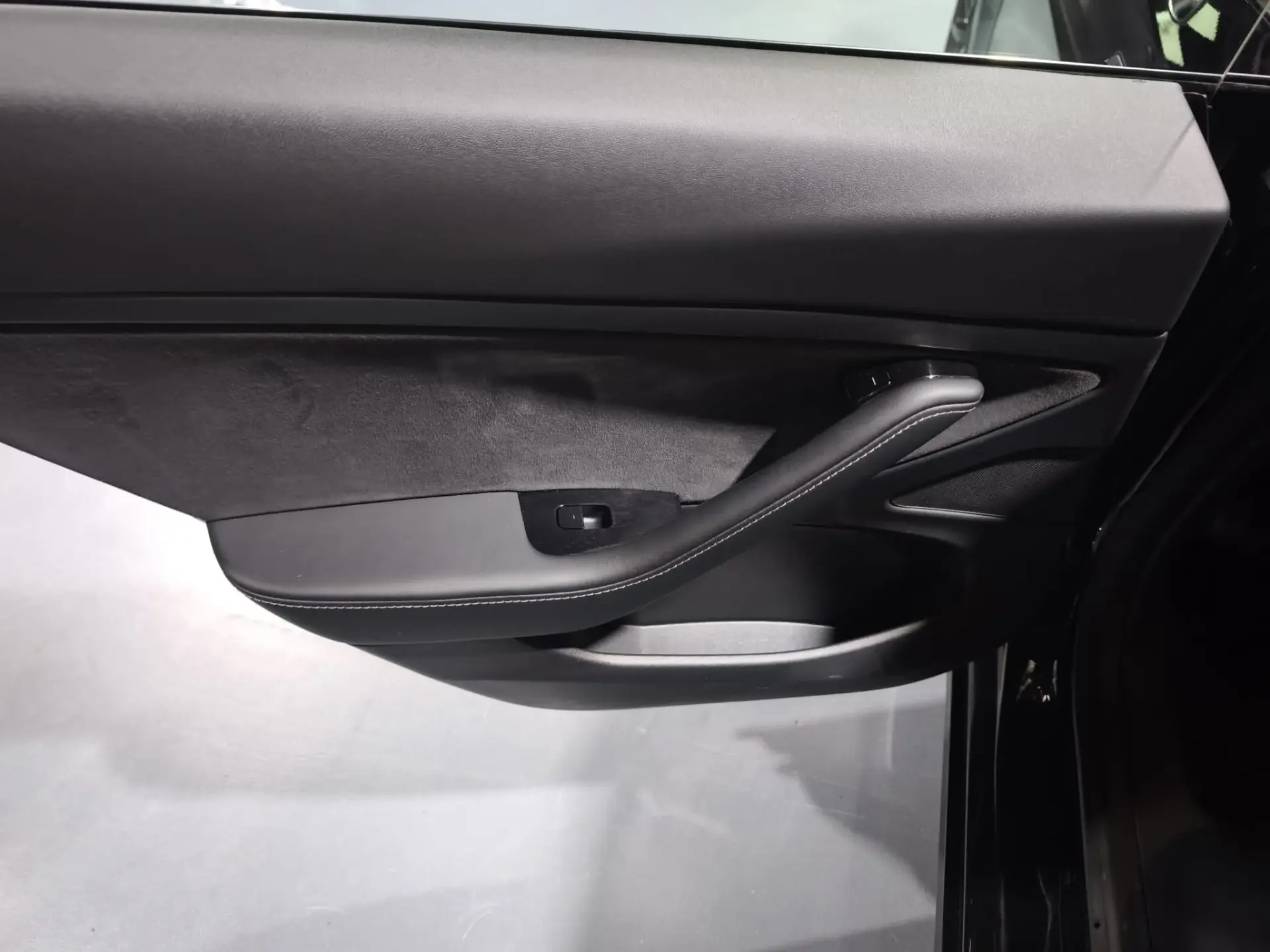 Tesla Model 3 Standard 13
