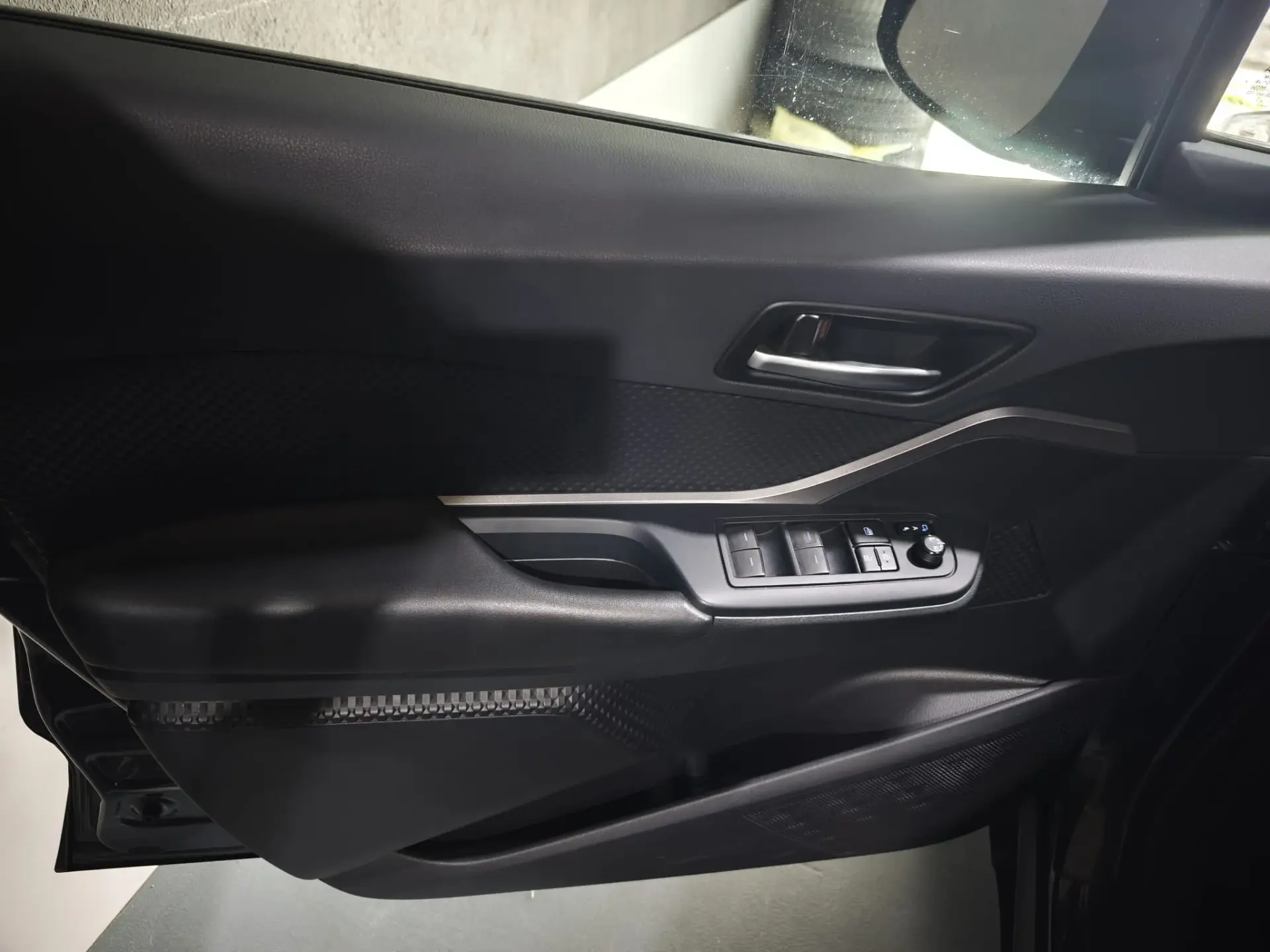 Toyota C-HR 1.8 Hybrid Comfort 8