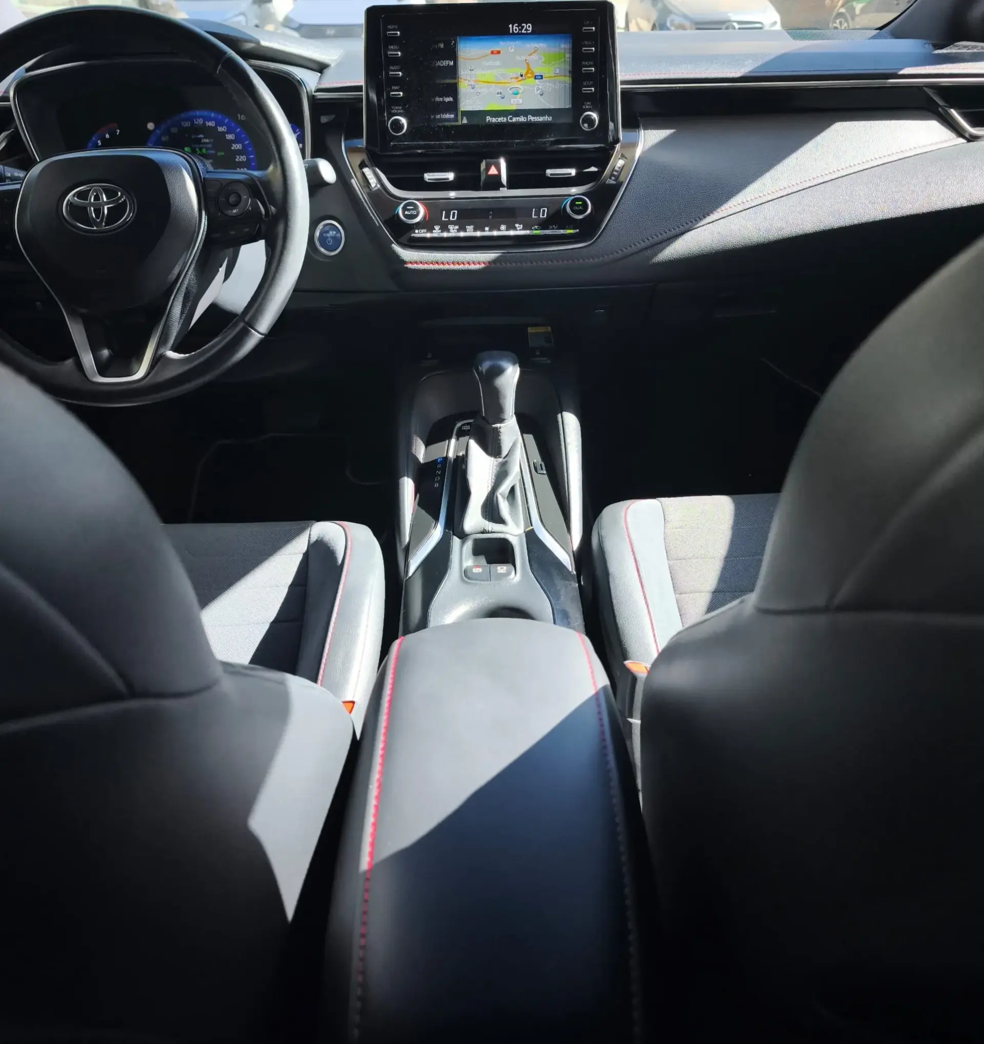 Toyota Corolla 1.8 Hybrid Comfort+P.Sport 7