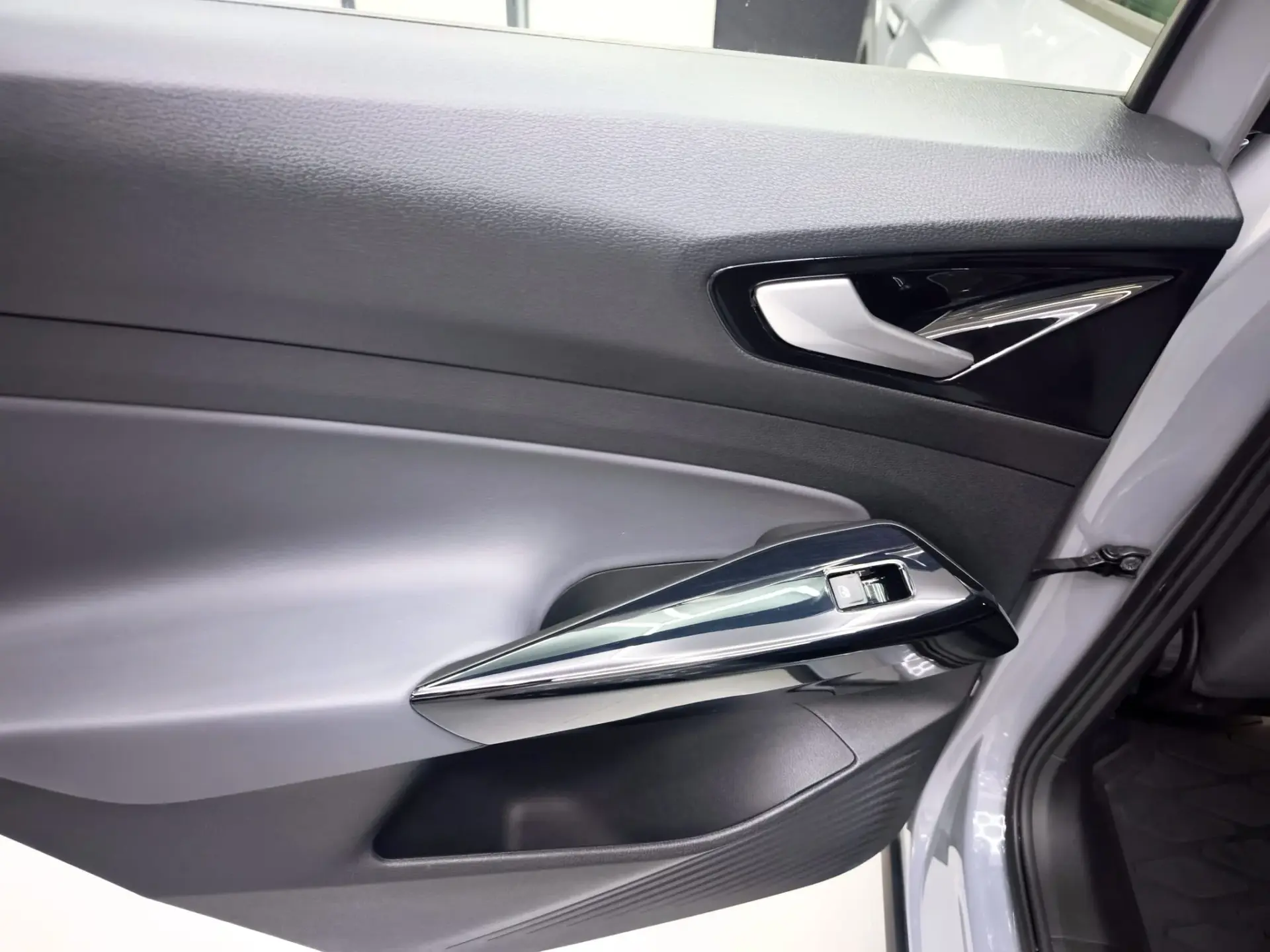 Volkswagen ID.4 PURE 10