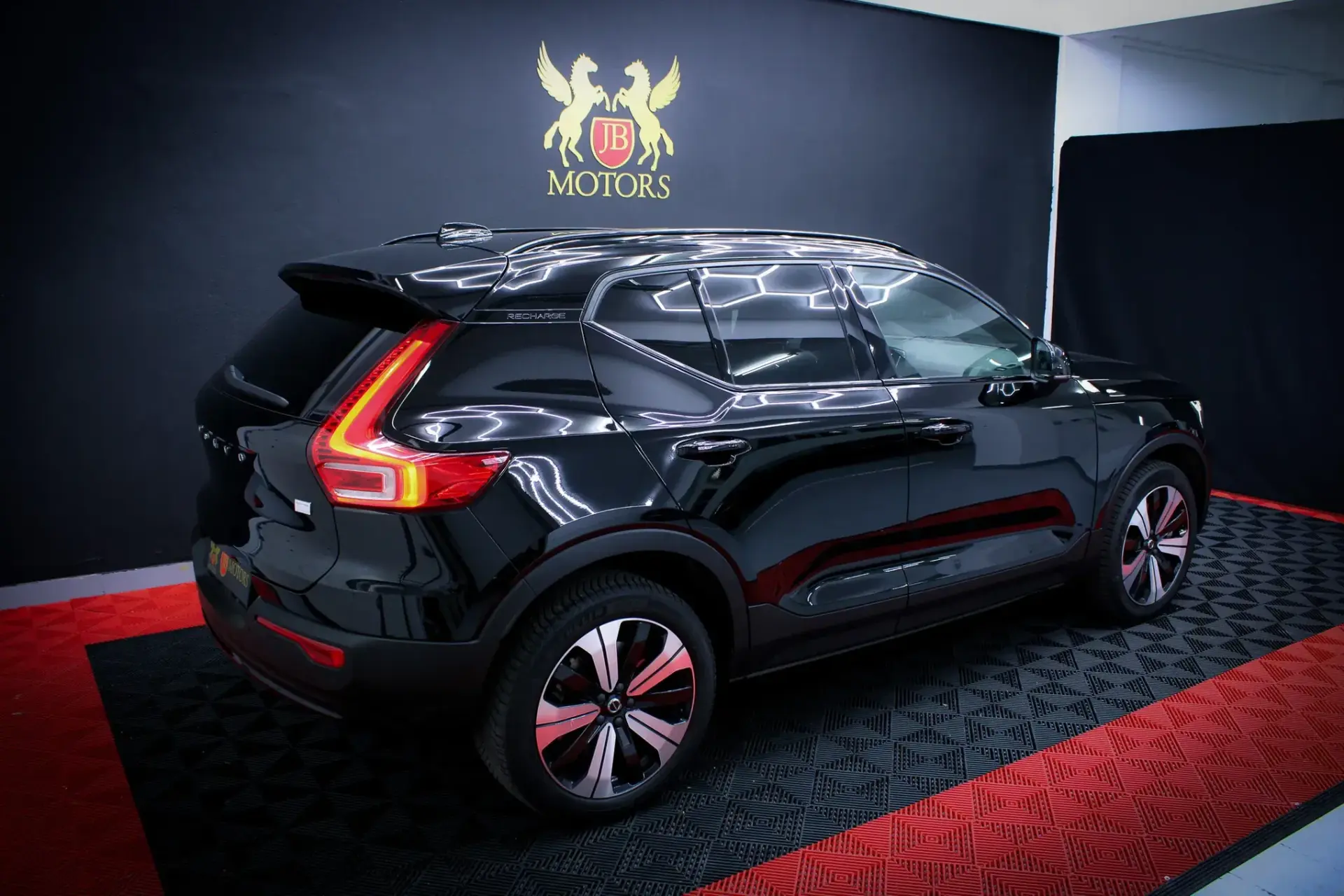 Volvo XC 40 Recharge 69 kWh Single Motor Core 12