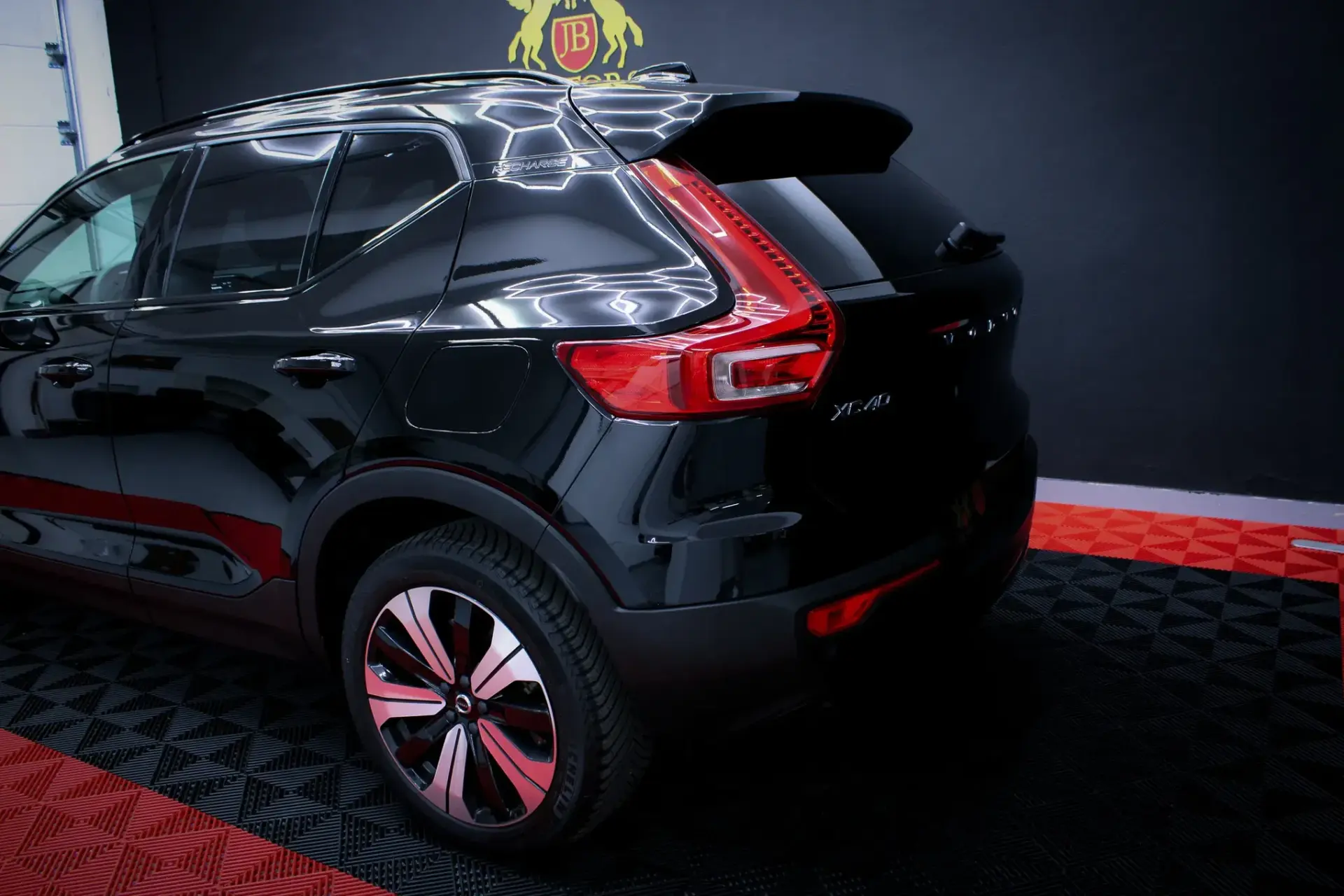 Volvo XC 40 Recharge 69 kWh Single Motor Core 23